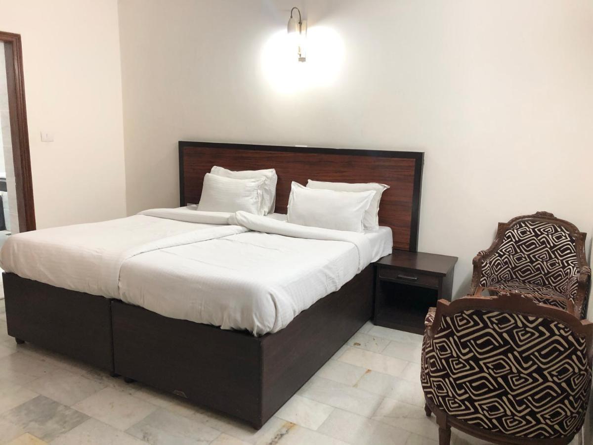 Golden Huts Resorts Khijuri, Rewari Haryana Bagian luar foto